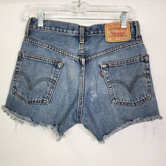 Levi's 505 Womens jeans cut off denim distressed shorts W29 - Picture 6 of 10
